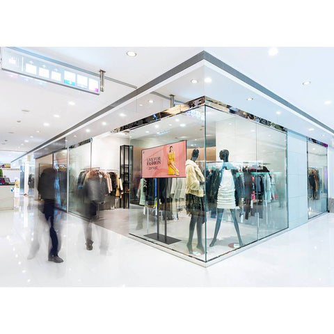 Digitales Schaufenster Display - bannerama 